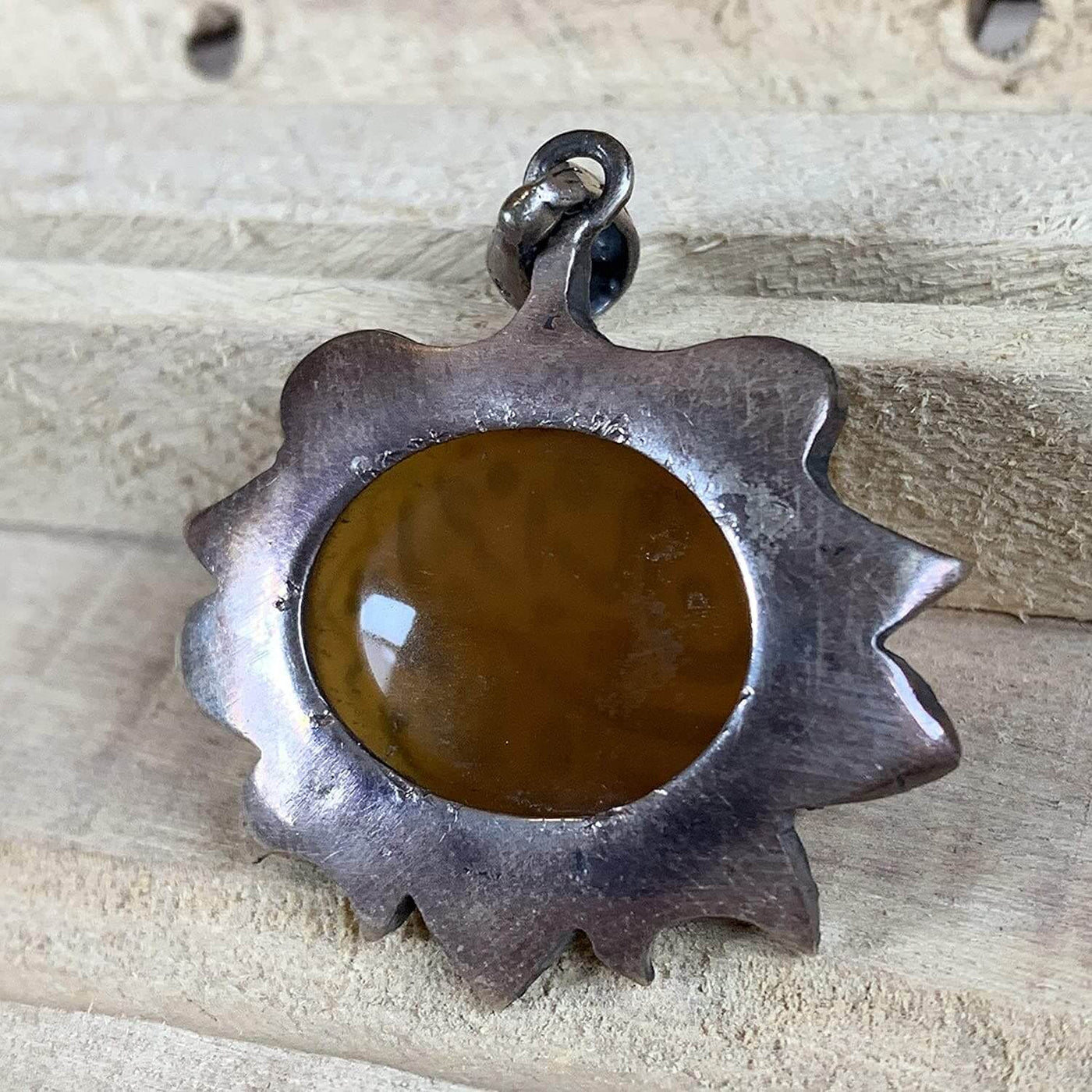 Yellow Engraved Aqeeq Stone | Yemeni Yellow Aqeeq Pendant | Yellow Akik stone Pendant silver unisex | AlAliGems | Akik Stone Yemeni Aqeeq Stone - Al Ali Gems