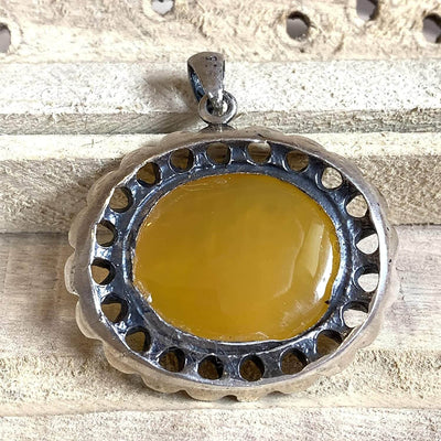 Yellow Engraved Aqeeq Stone | Yemeni Yellow Aqeeq Pendant | Yellow Akik stone Pendant silver unisex | AlAliGems | Akik Stone Yemeni Aqeeq Stone - Al Ali Gems