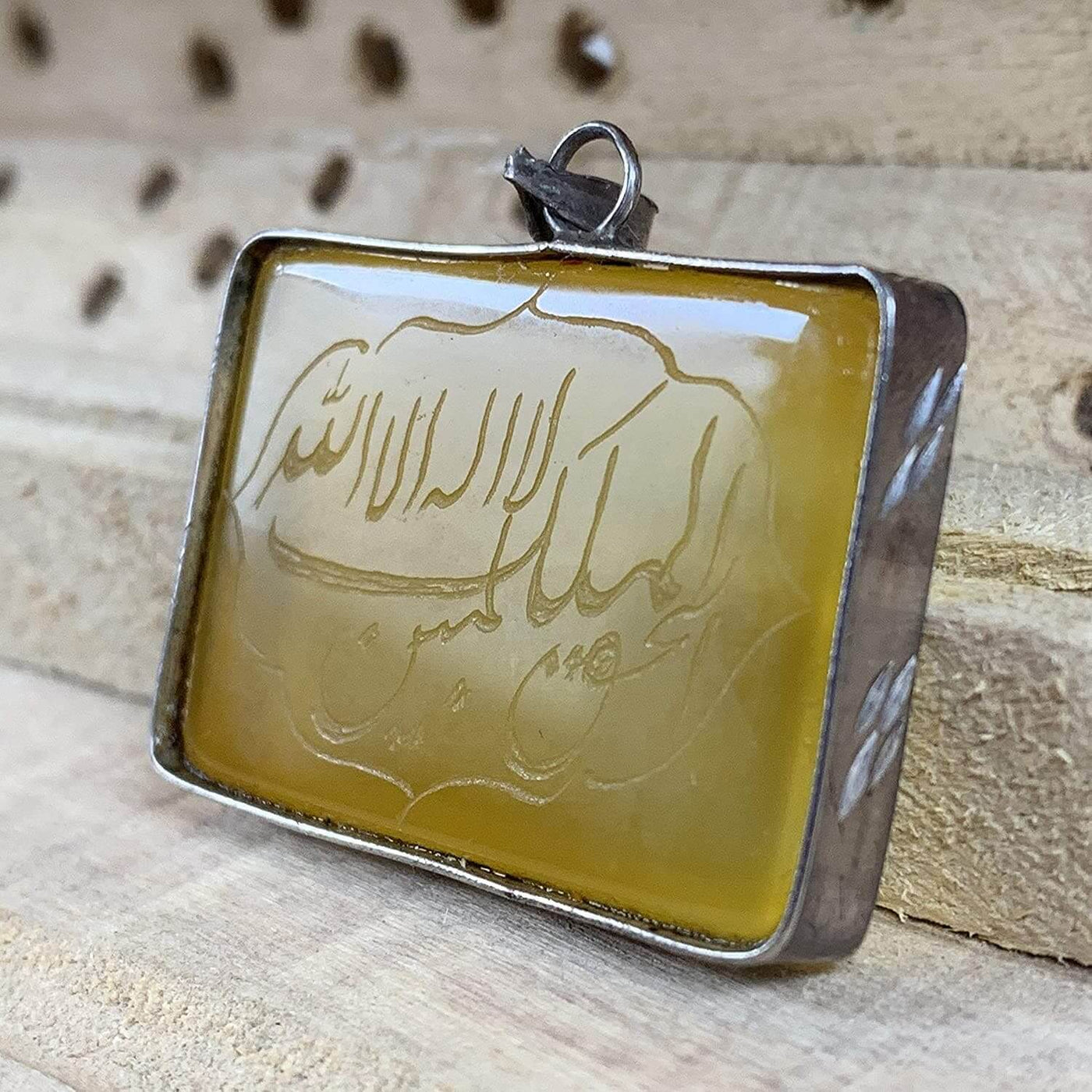Yellow Engraved Yemeni Aqeeq Stone | Yemeni Yellow Aqeeq Pendant | Yellow Akik stone Pendant silver unisex | AlAliGems | Akik Stone Yemeni Aqeeq Stone - Al Ali Gems