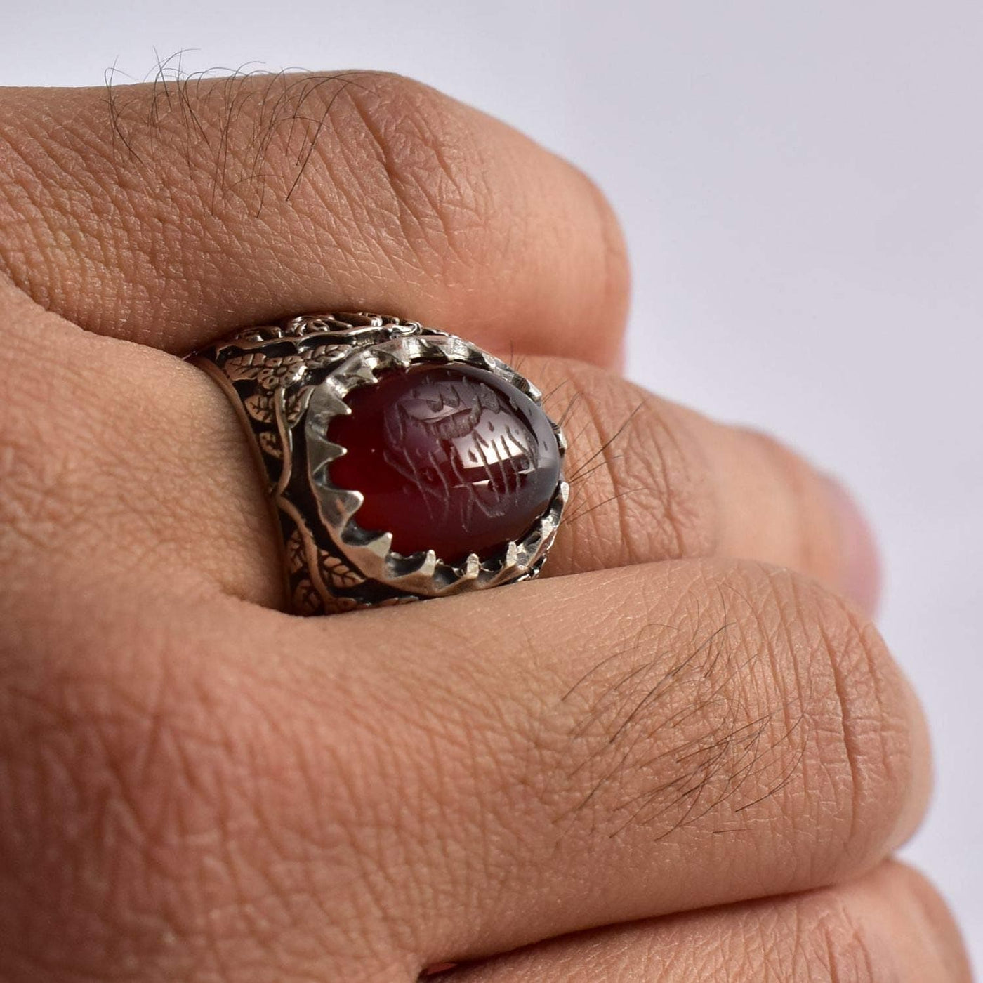 Yemeni Aqeeq Ring for Men | AlAliGems | Red Aqeeq Stone Engaved | US Size 10 - Al Ali Gems