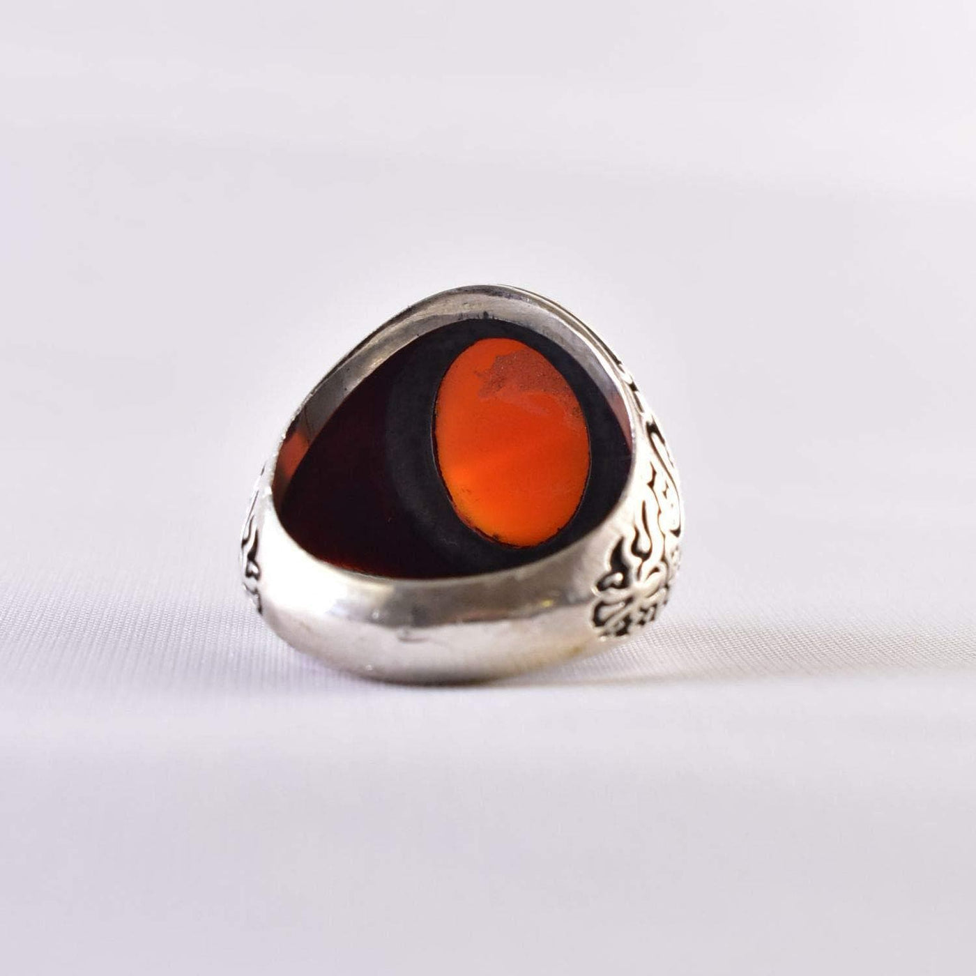 Yemeni Aqeeq Ring for Men | AlAliGems | Red Aqeeq Stone Engaved | US Size 12 - Al Ali Gems