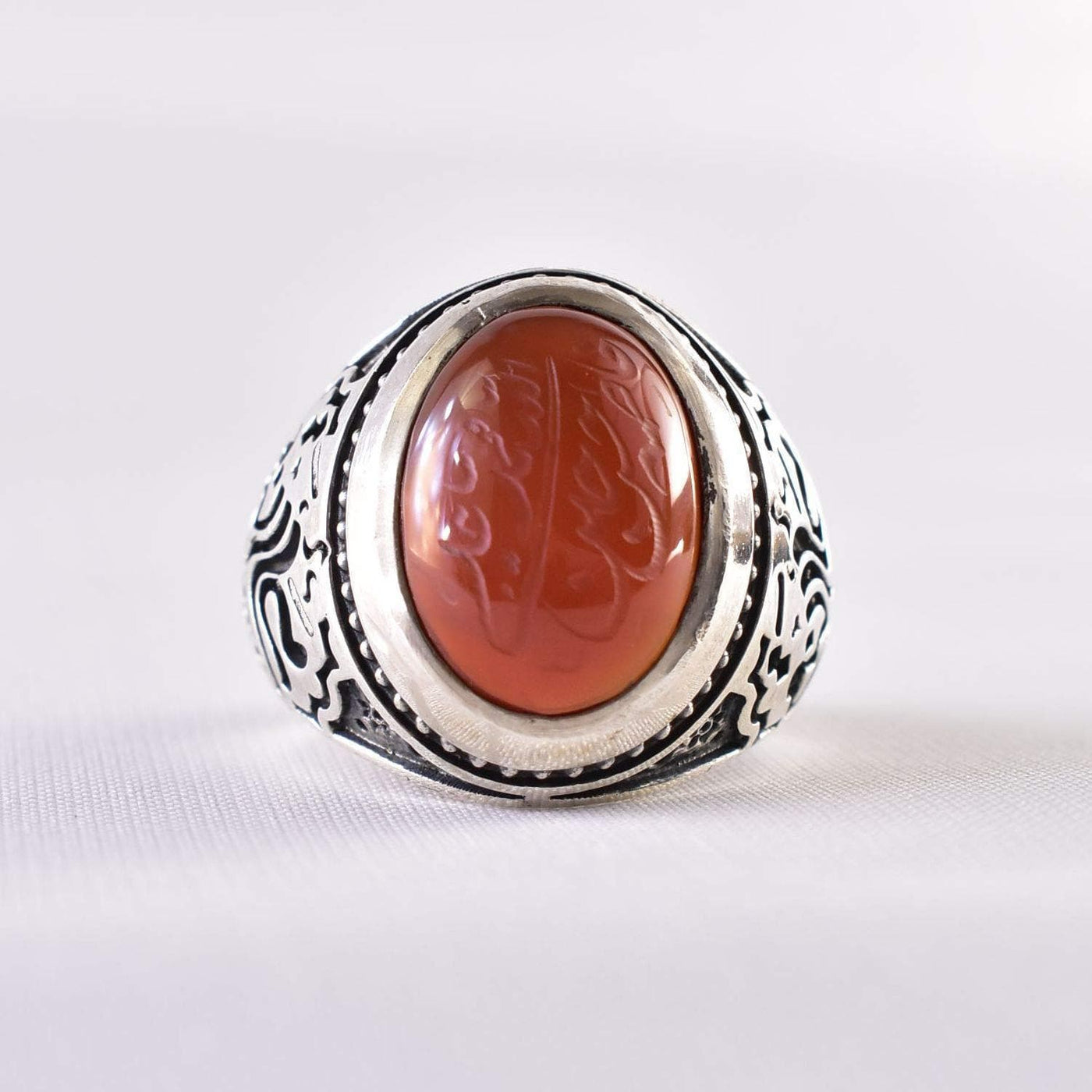 Yemeni Aqeeq Ring for Men | AlAliGems | Red Aqeeq Stone Engaved | US Size 12 - Al Ali Gems