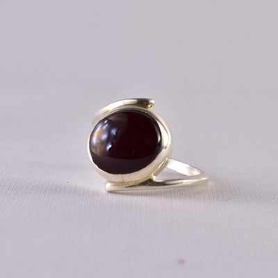Yemeni Aqeeq Ring for women | AlAliGems | Dark Red Kabadi Aqeeq Stone Serling Silver Ring US Size 7.75 - Al Ali Gems